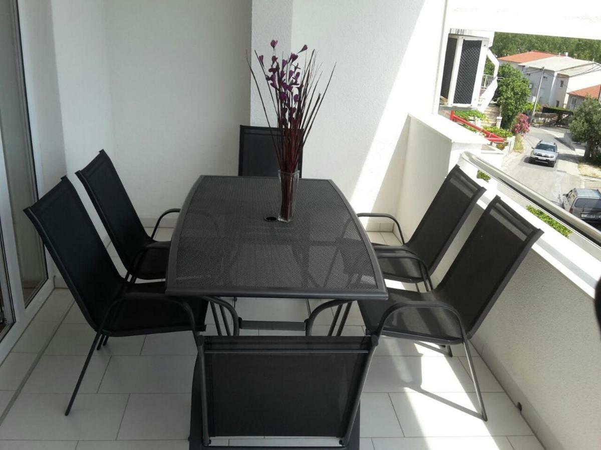 Apartman Mira- Omiš Exterior foto